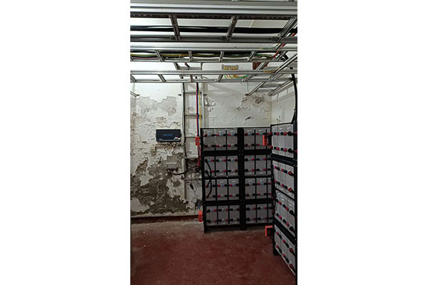 机房电池维护更换